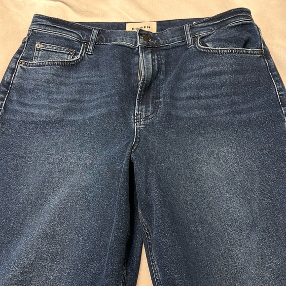 Boden High-Rise Classic Slim Jeans - Picture 4 of 8